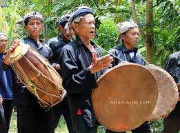 Kesenian Kampung Adat Banceuy