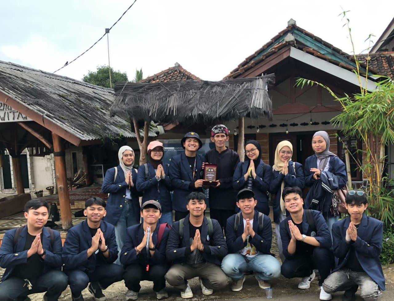 Wisata Edukasi di Kampung Adat Banceuy Diminati Pengunjung dari Berbagai Daerah